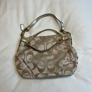 Good vintage coach shoulder bag